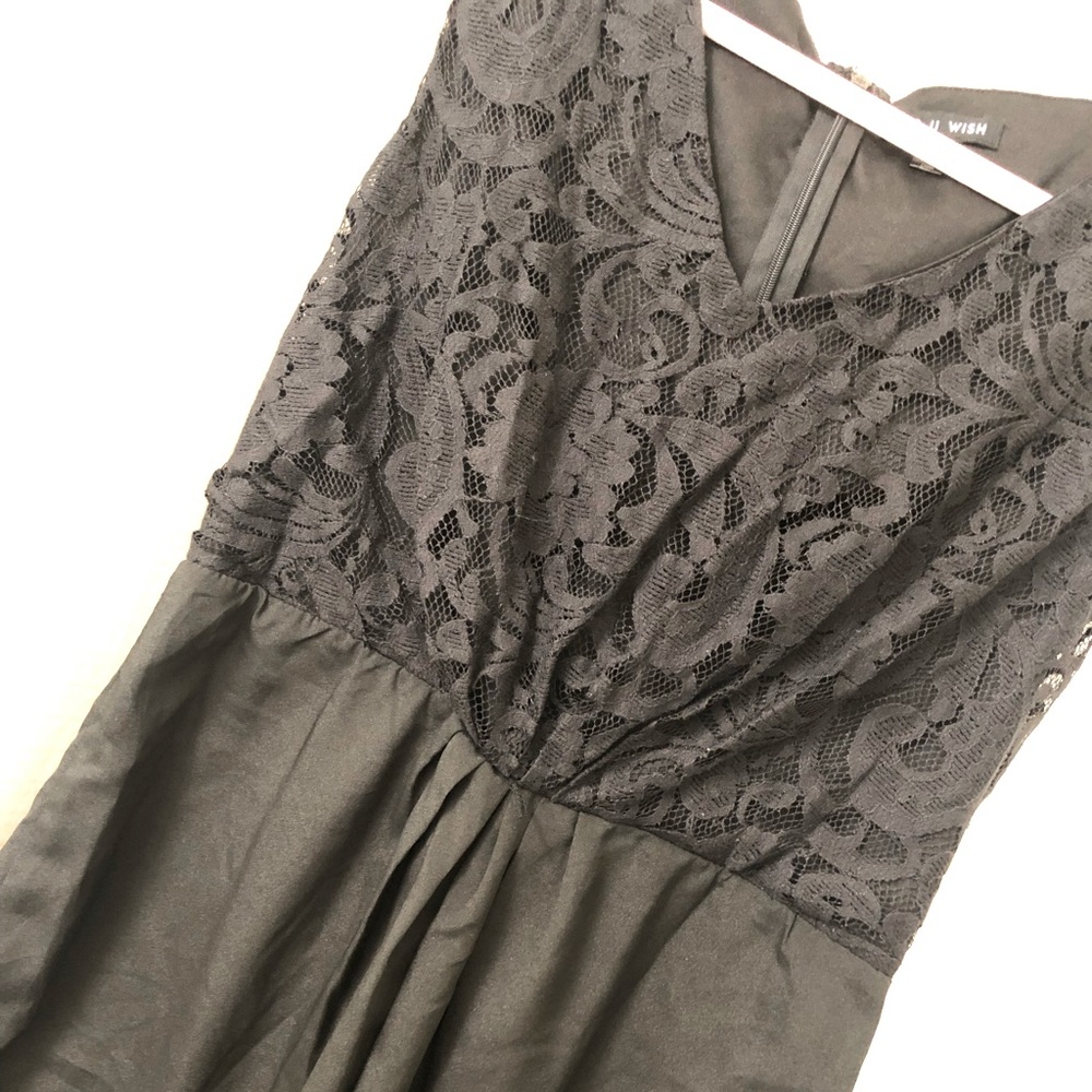 Black jumper, size 12, never worn. Great for summer or going into fall.